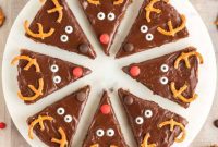 Holiday Reindeer Treat Bars