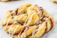 Irresistible Cinnamon Knots