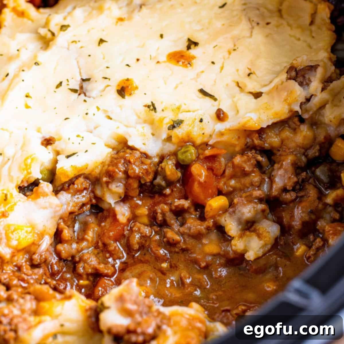 Comforting Slow Cooker Shepherd's Pie 1 featured 120819
