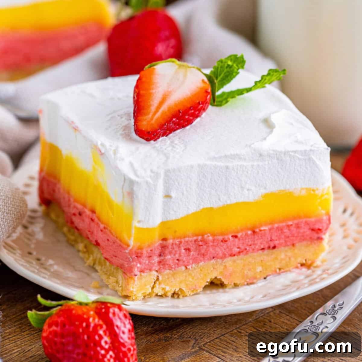 Layered Strawberry Bliss 1 featured 124580