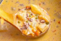 Creamy Slow Cooker Cheeseburger Soup
