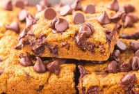 Autumn Spiced Pumpkin Chocolate Bars