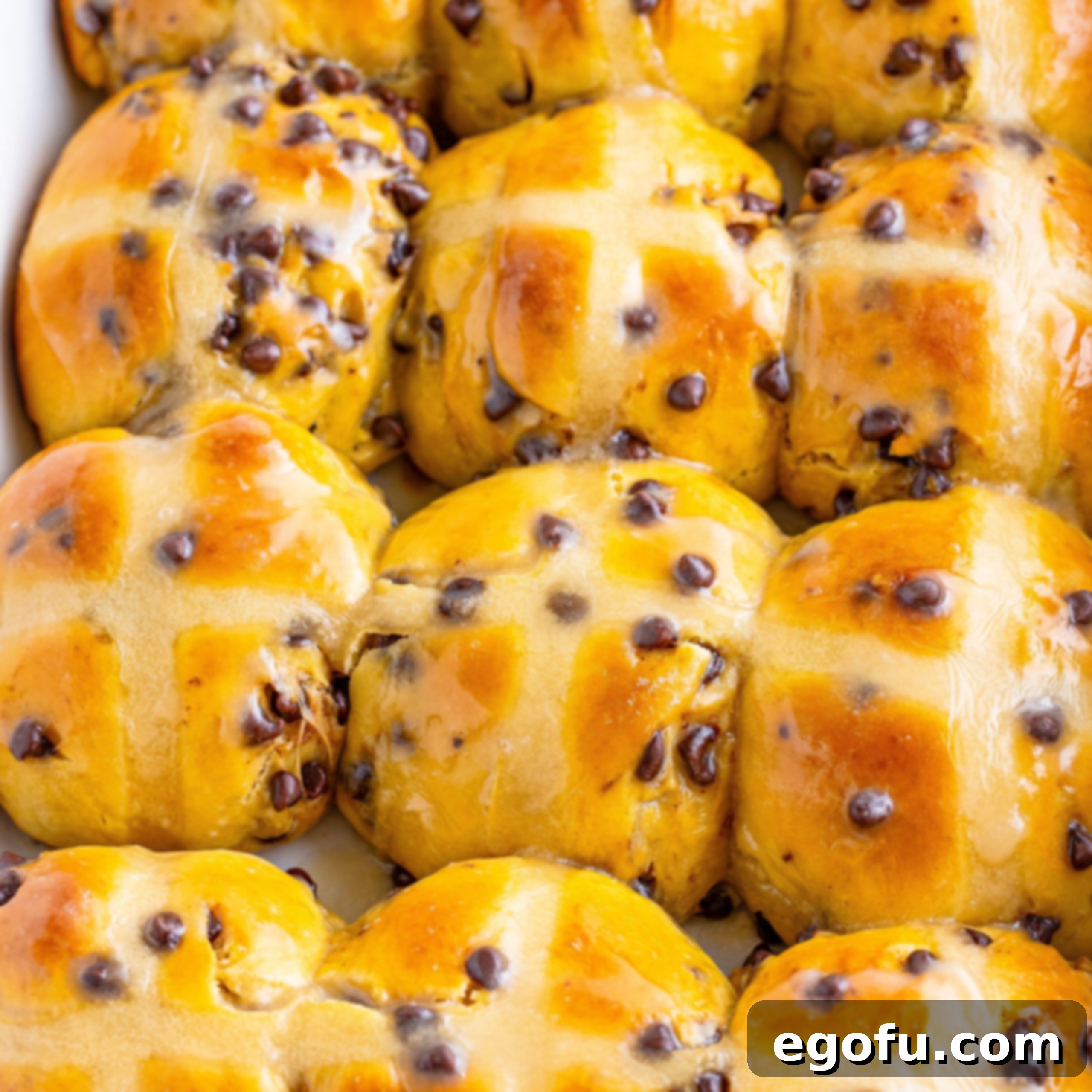Indulgent Chocolate Hot Cross Buns 1 featured 152960