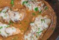 Delectable Slow Cooker French Onion Chicken