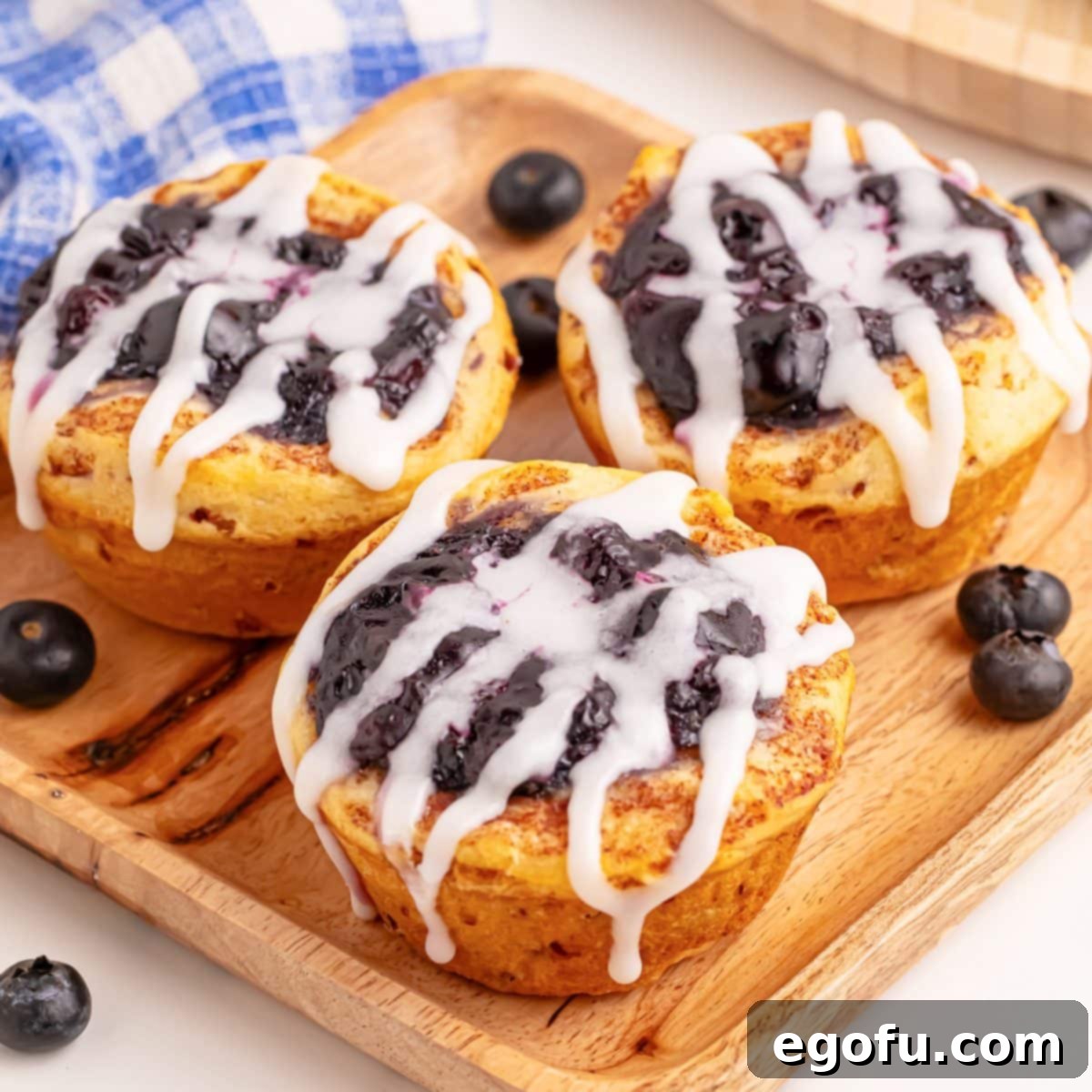 Blueberry Cinnamon Swirl Bites 1 featured 190692