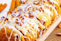 Paylaşımlık Tarçınlı Elmalı Çörek