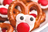 Holiday Reindeer Twists