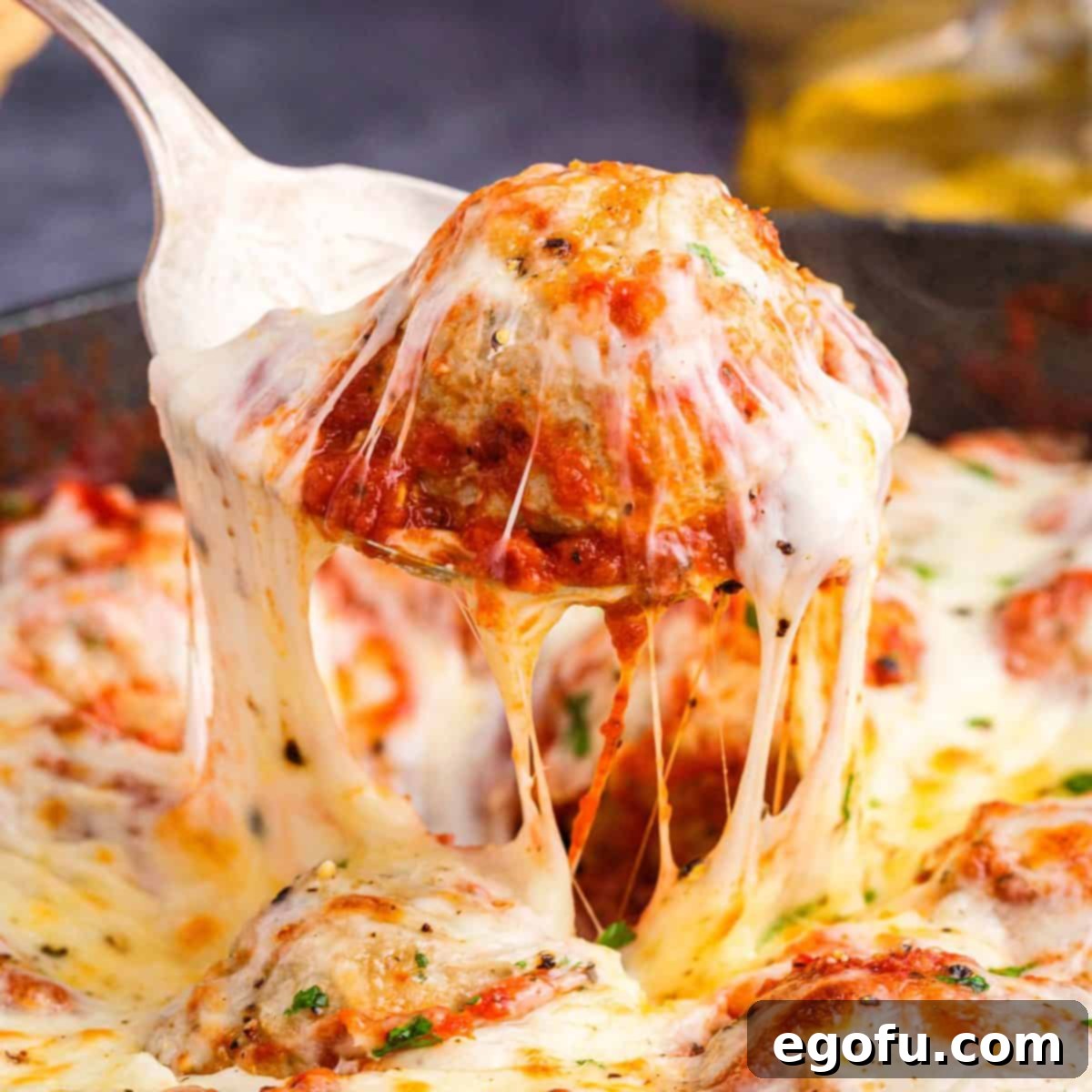 Easy Cheesy Skillet Meatballs 1 featured 82427