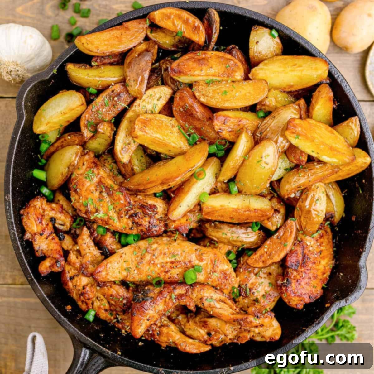 Golden Garlic Butter Chicken and Crispy Potatoes 1 featured 83469