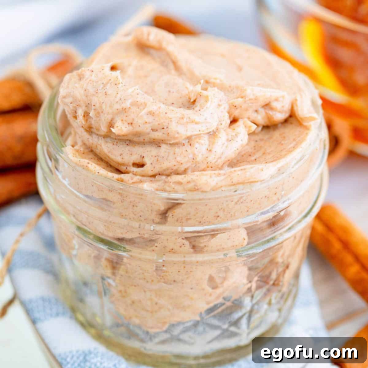 Texas Roadhouse Signature Cinnamon Honey Butter 1 featured 85104