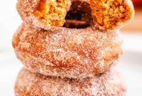 Pumpkin Spice Baked Donuts