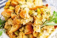 Aromatic Garlic and Herb Stuffing