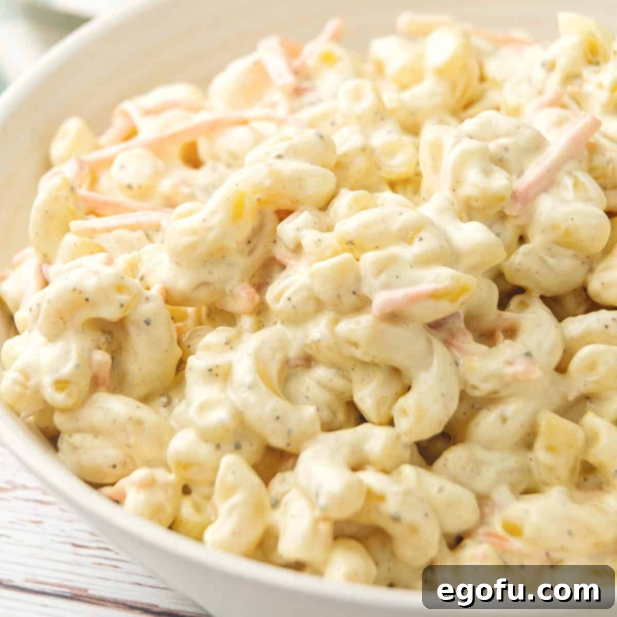 Creamy Hawaiian Macaroni Salad 1 featured 9182