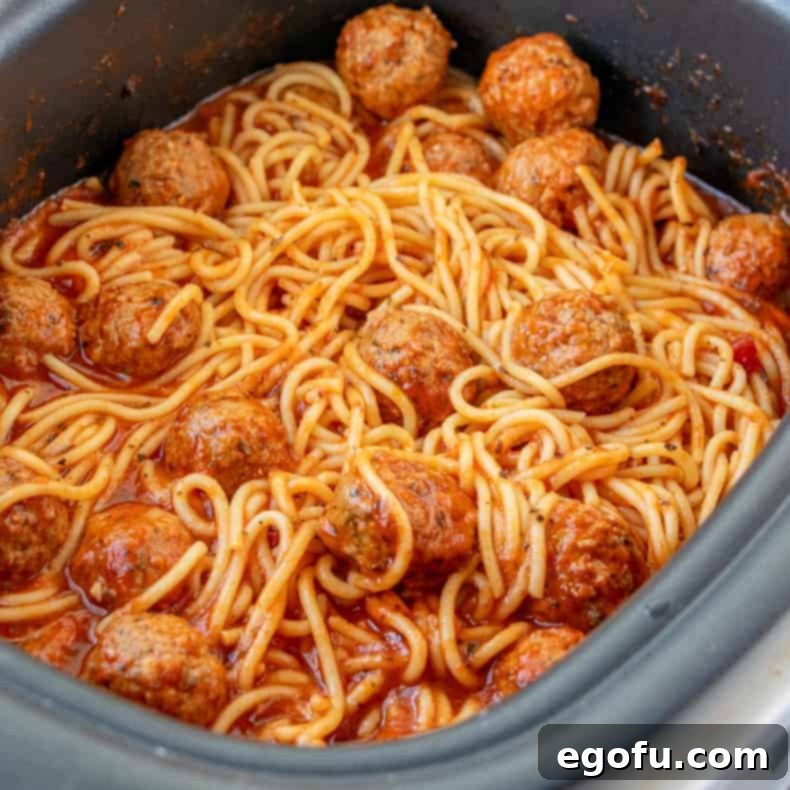 Effortless Slow Cooker Spaghetti and Meatballs 1 featured 9284