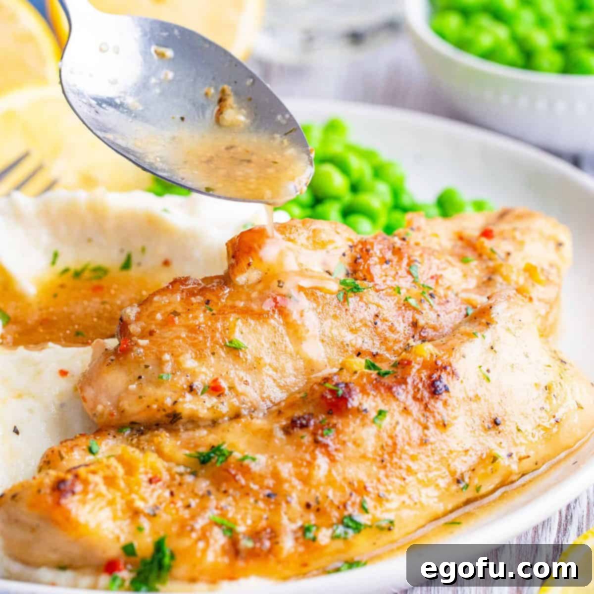 Zesty Slow Cooker Lemon Garlic Chicken 1 featured 9399