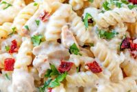 Slow Cooker Creamy Tuscan Chicken Pasta