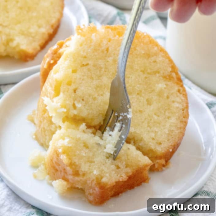 Kentucky Butter Cake 1 featured 9598