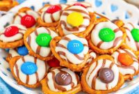 Sweet and Salty Kiss Pretzel Treats