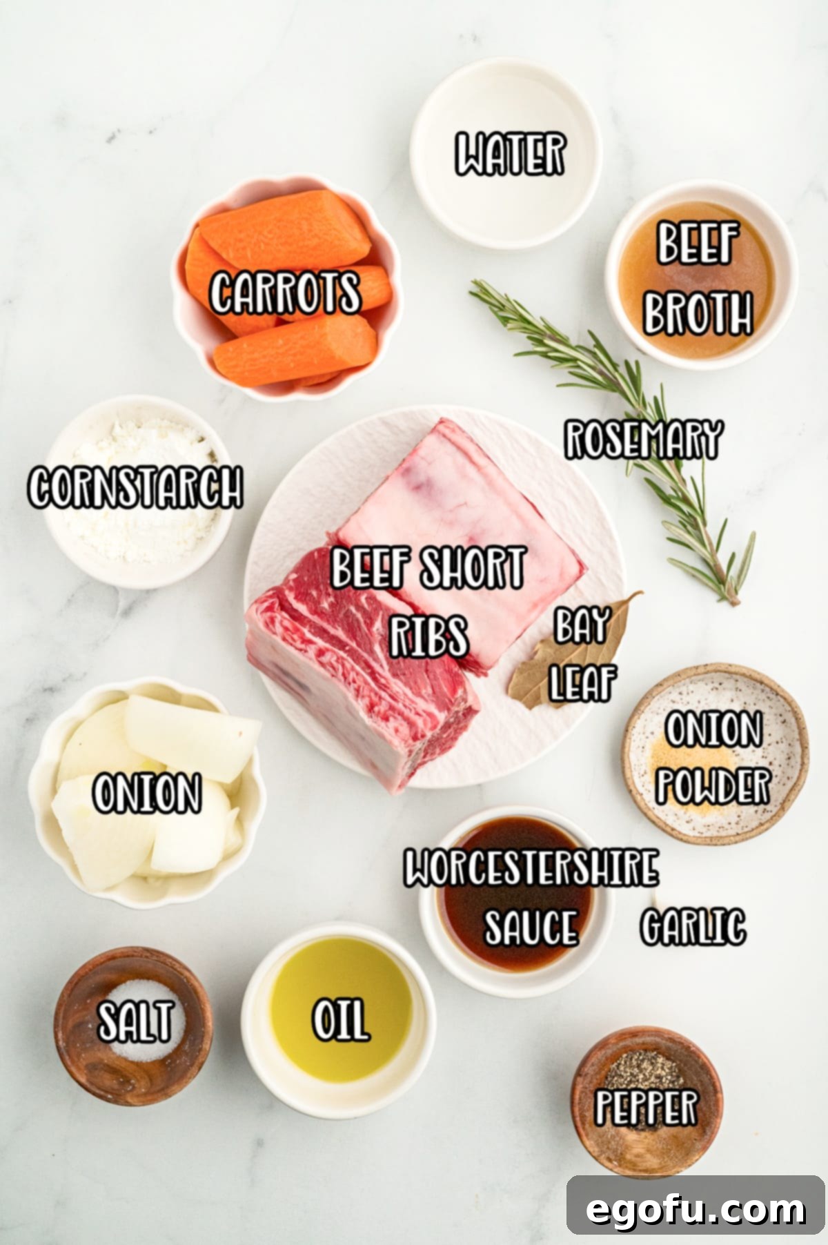 Water, beef broth, carrots, cornstarch, rosemary, onion powder, bay leaf, Worcestershire sauce, onion, oil, salt, garlic, and pepper.