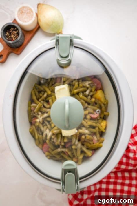 Bayou Slow Cooker Potatoes 13 A lided Slow Cooker cooking Swamp Potatoes.