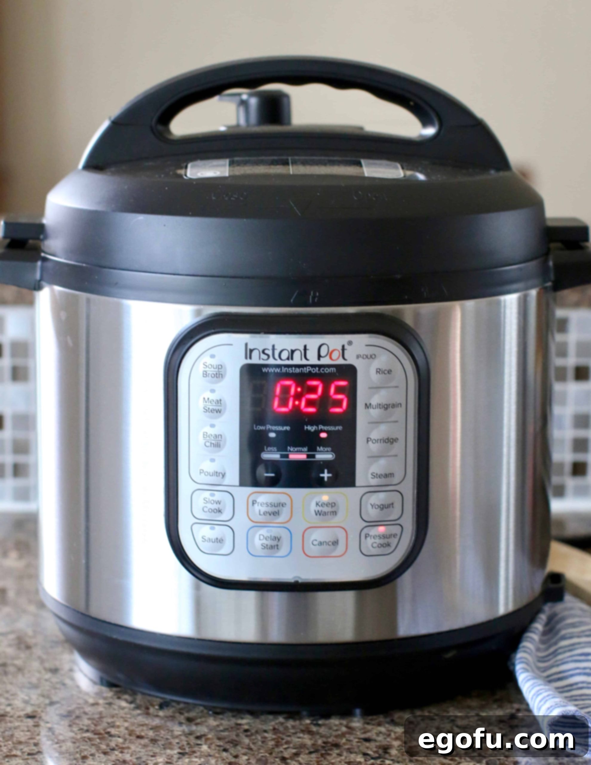 Instant Pot Tender Korean BBQ Country Ribs 12 Instant Pot, cook time showing 25 minutes.