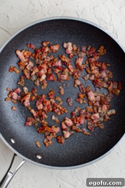 Cooked bacon in pan