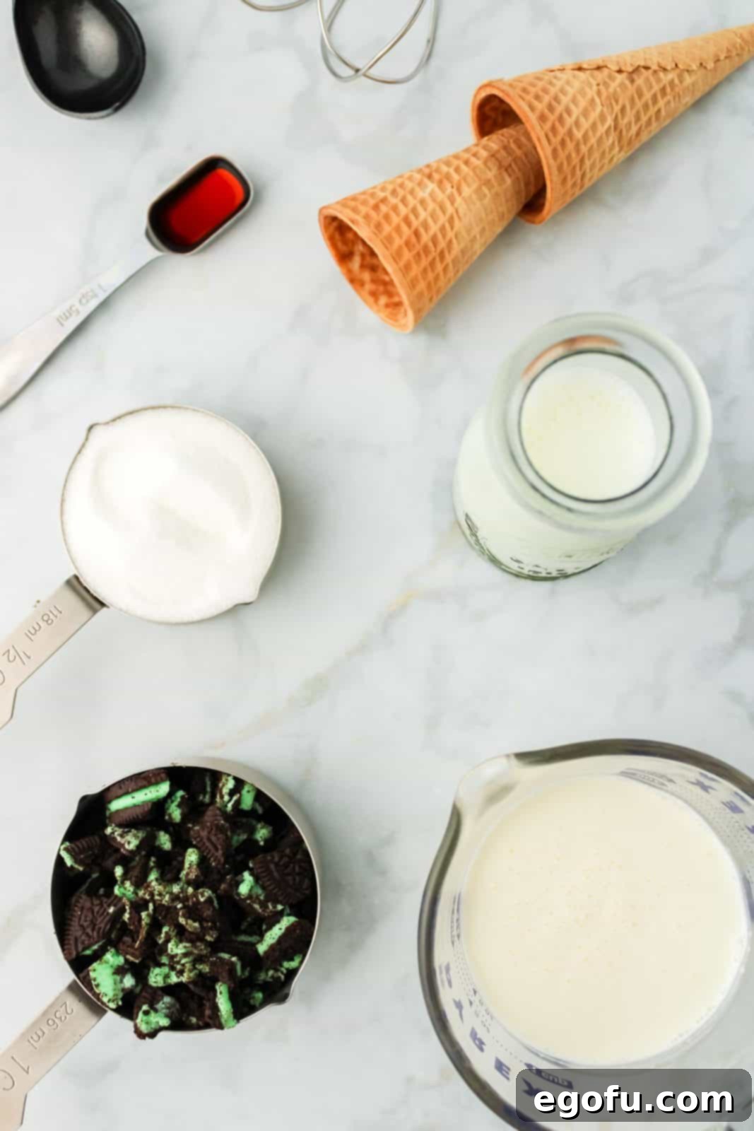 Ingredients needed: milk, sugar, heavy whipping cream, vanilla extract and mint cookies.