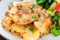 Slow Cooker Cheeseburger Potato Casserole